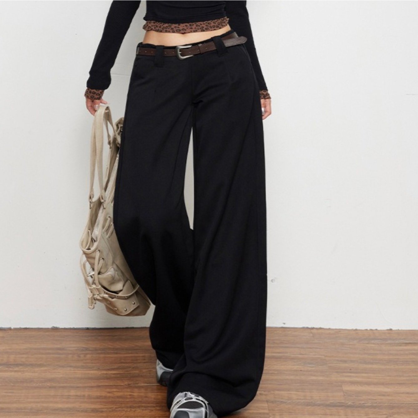 Four Seasons Wear Spice Style Black Low Waist Casual Pants | Drape Loose Straight Leg Wide Leg Suit Pants with Back Flap
