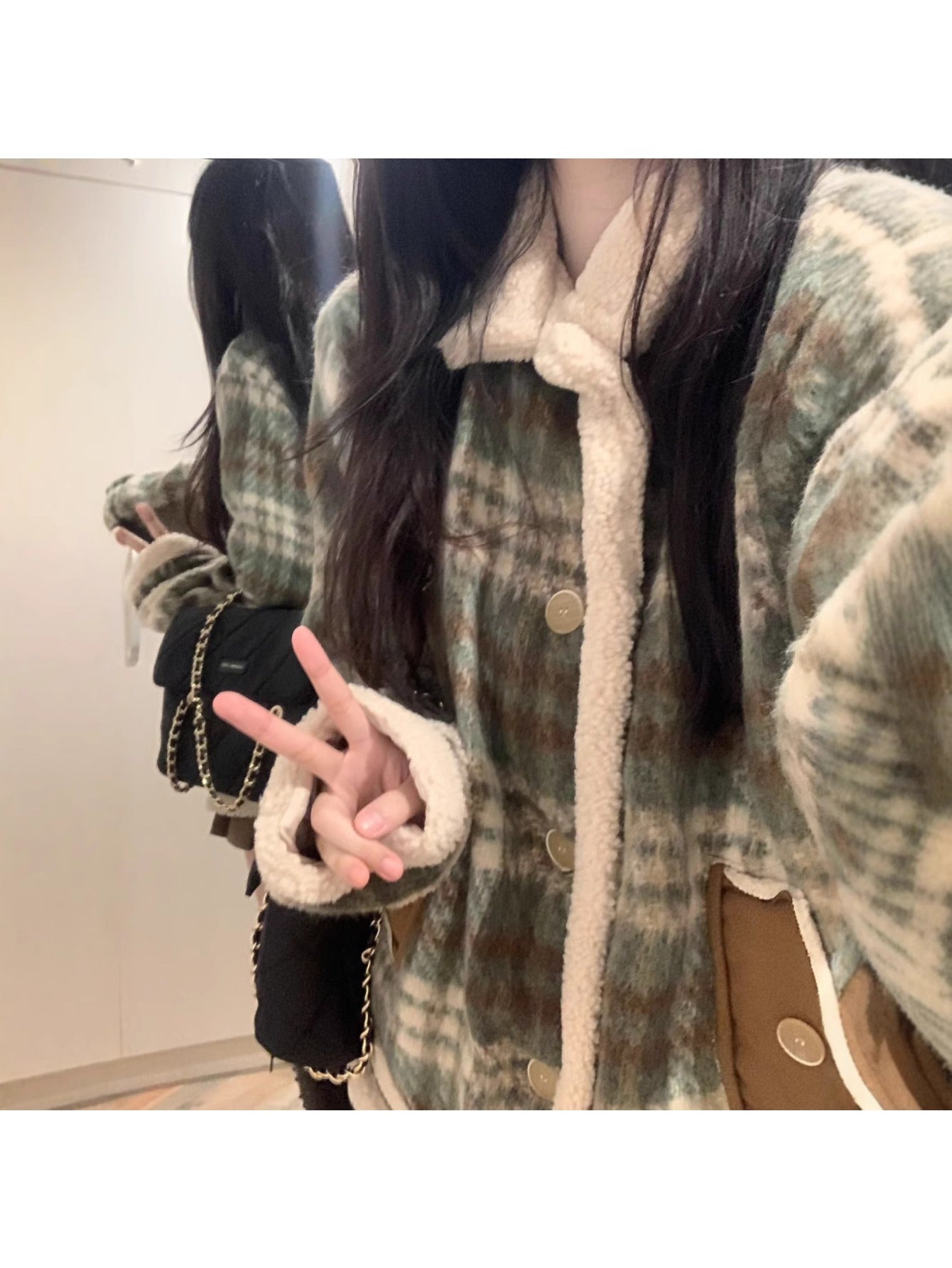 Hot-selling Japanese-style  Plaid Design Niche Coat for Women, Spring Loose and Thickened Imitation Lamb Overcoat