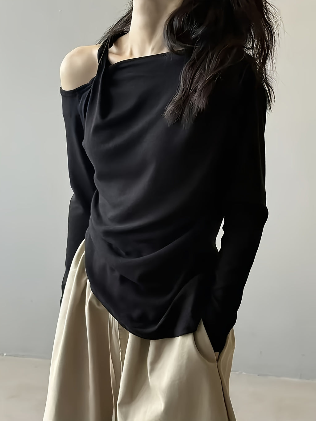 Ladies' Elegant Off Shoulder Long Sleeved T-shirt Top | Irregular Design, Versatile for Banquets, Dates, Festivals, Daily Life, Leisure, Celebrations, Tourism