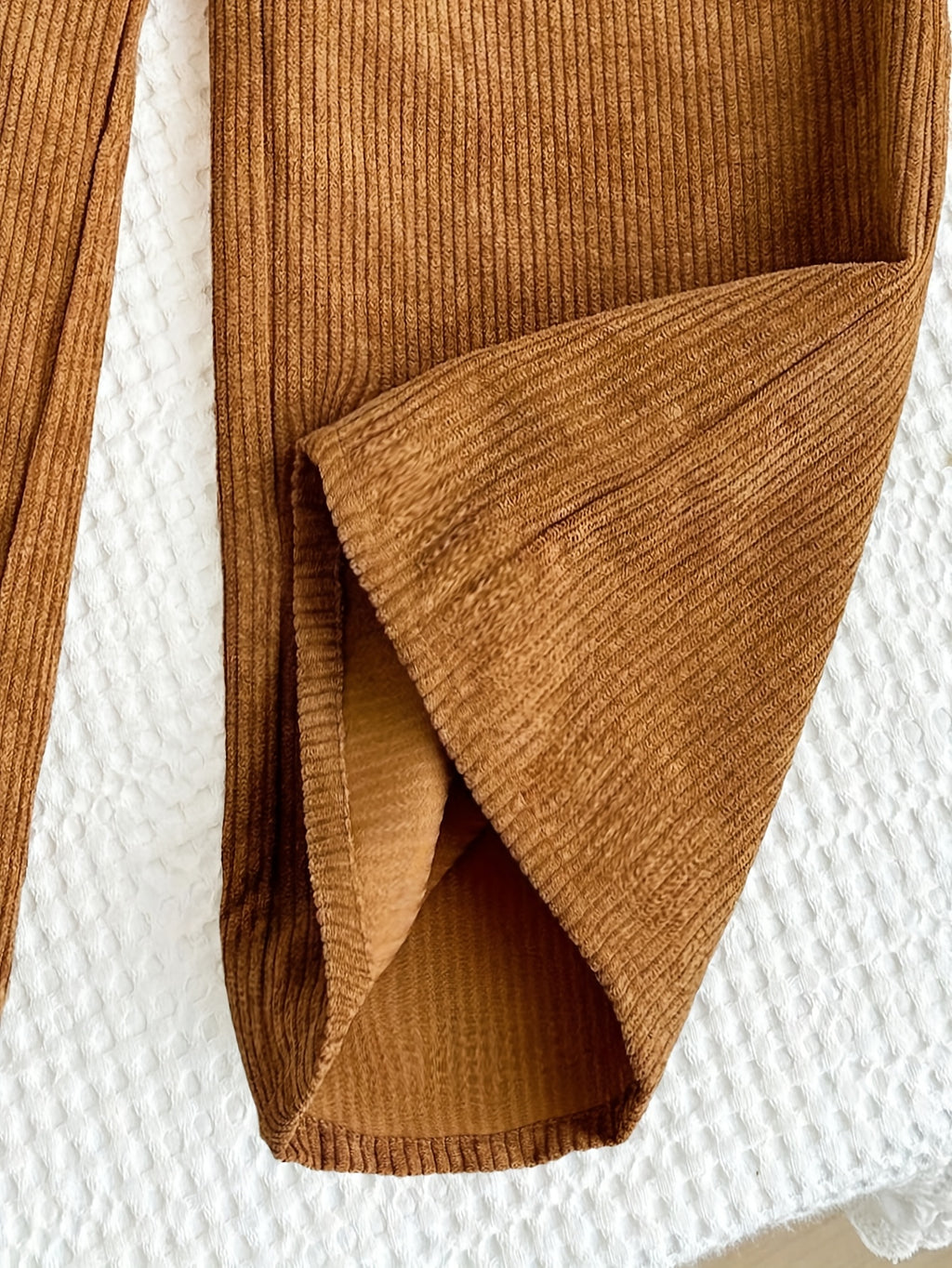 Autumn\Winter Women's Brown Corduroy Wide-Leg Pants with Cute Lace Trim, Fashionable Loose Fit Casual Trousers with Faux Pockets for Fall and Winter Outfits