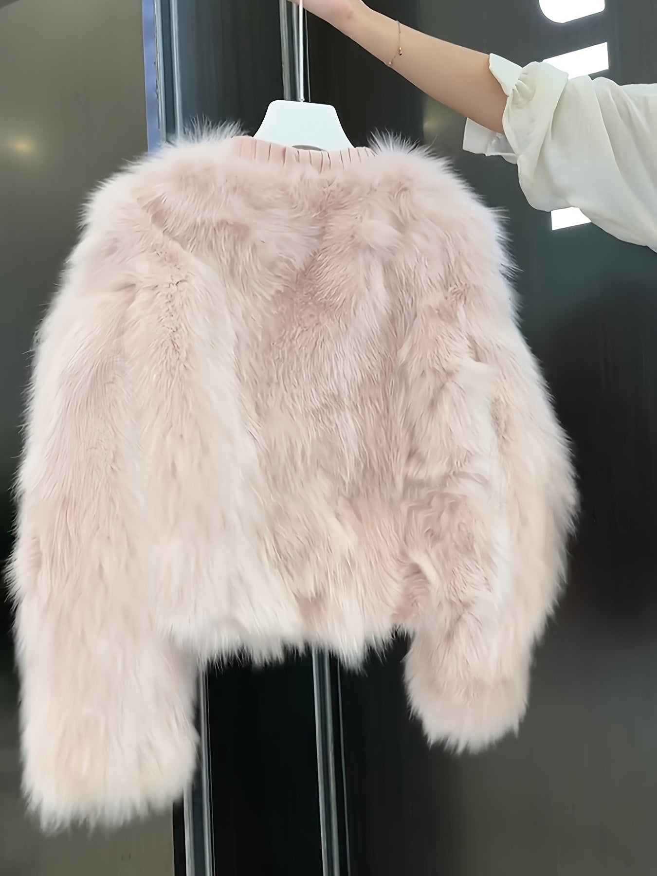 Women' Short Faux Fox Fur Shearling Jacket with Bowknot & Fringe - Winter Warm Coat Suitable for Women