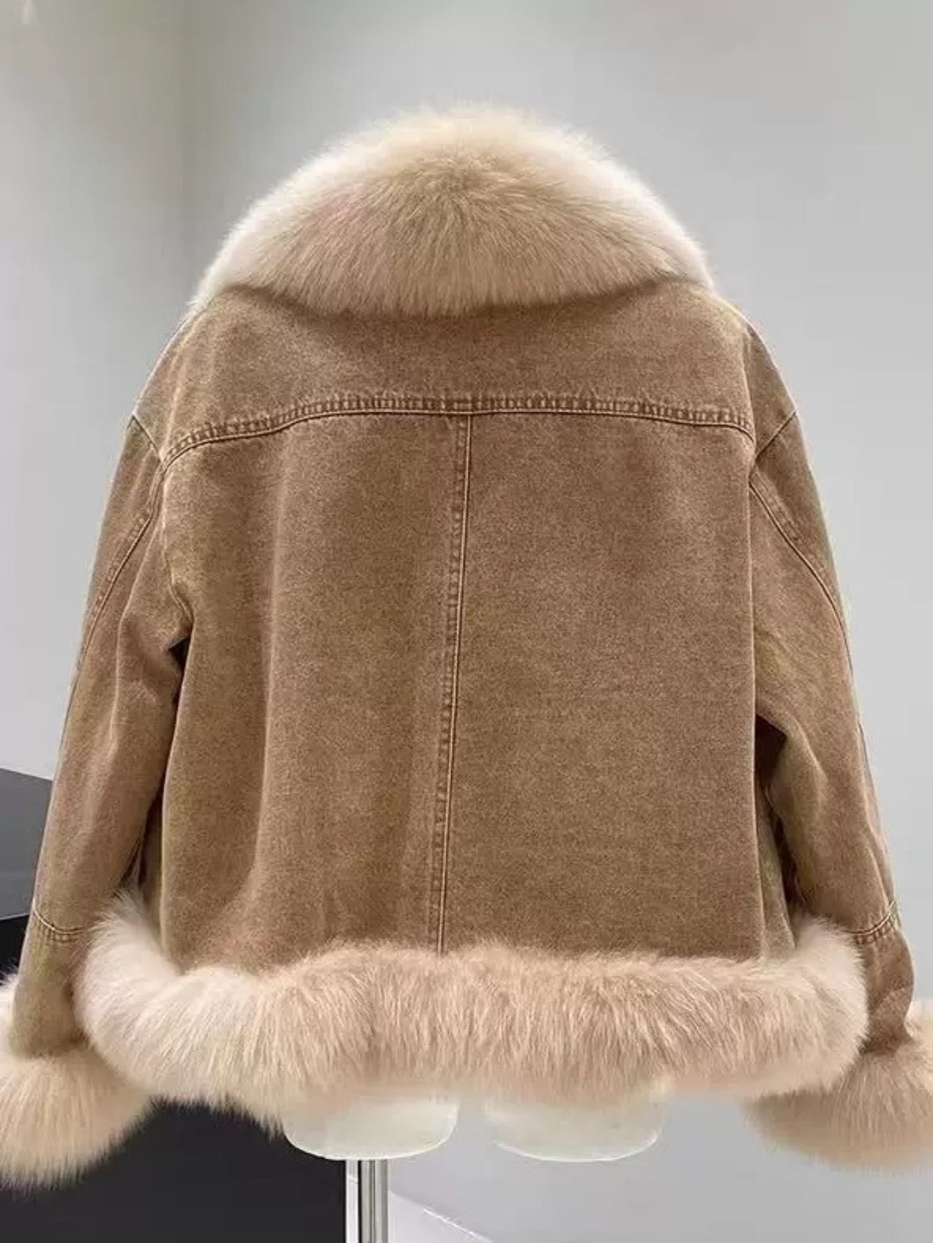 Thick Fleece Collar Designer Denim Jacket | Winter Fleece Coat, Single-Breasted Front, Machine Washable Style Outerwear