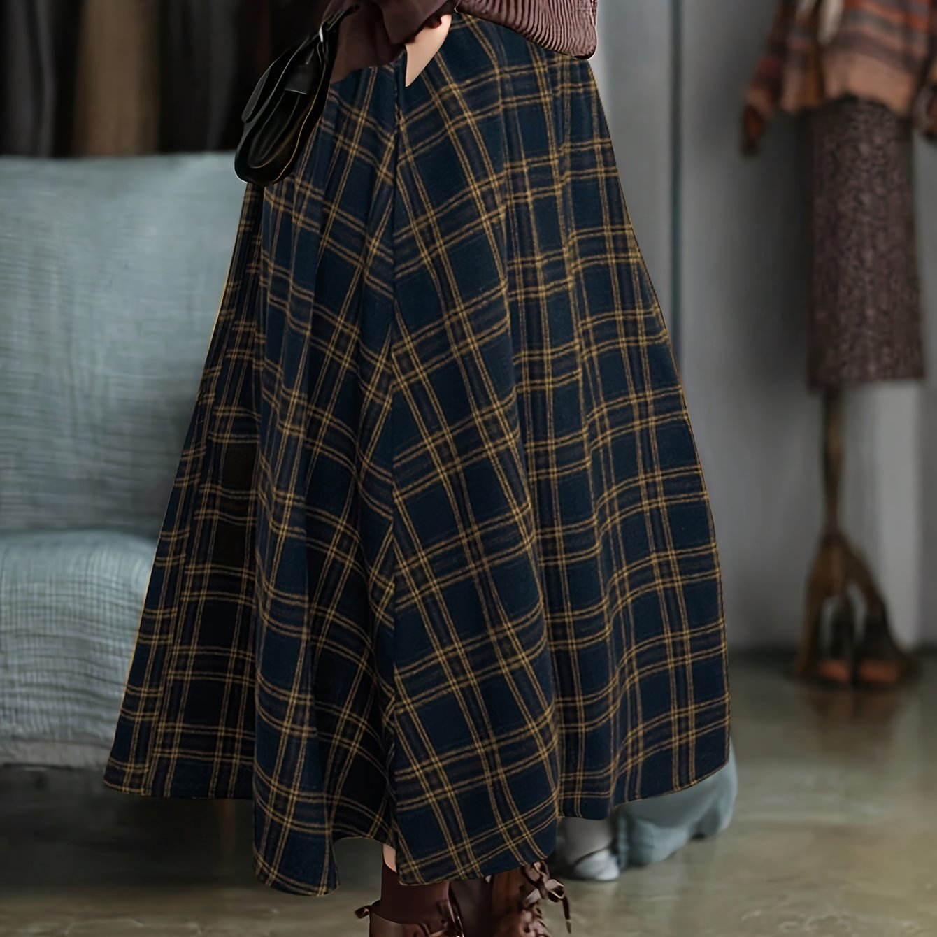 Vintage Plaid Skirt | Coffee-Colored High-Waist Flared A-Line, Mid-Length Forest-Style Versatile Skirt That Is Slim-Fitting And Hip-Covering, Ideal for Autumn and Winter